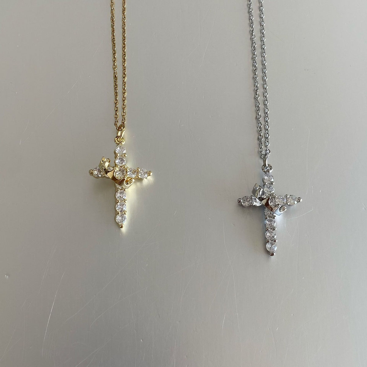 Rotatable Crown Full Diamond Cross Necklace Women's Light Luxury Niche Versatile Titanium Steel Clavicle Chain Cross-Border Popular Jewelry