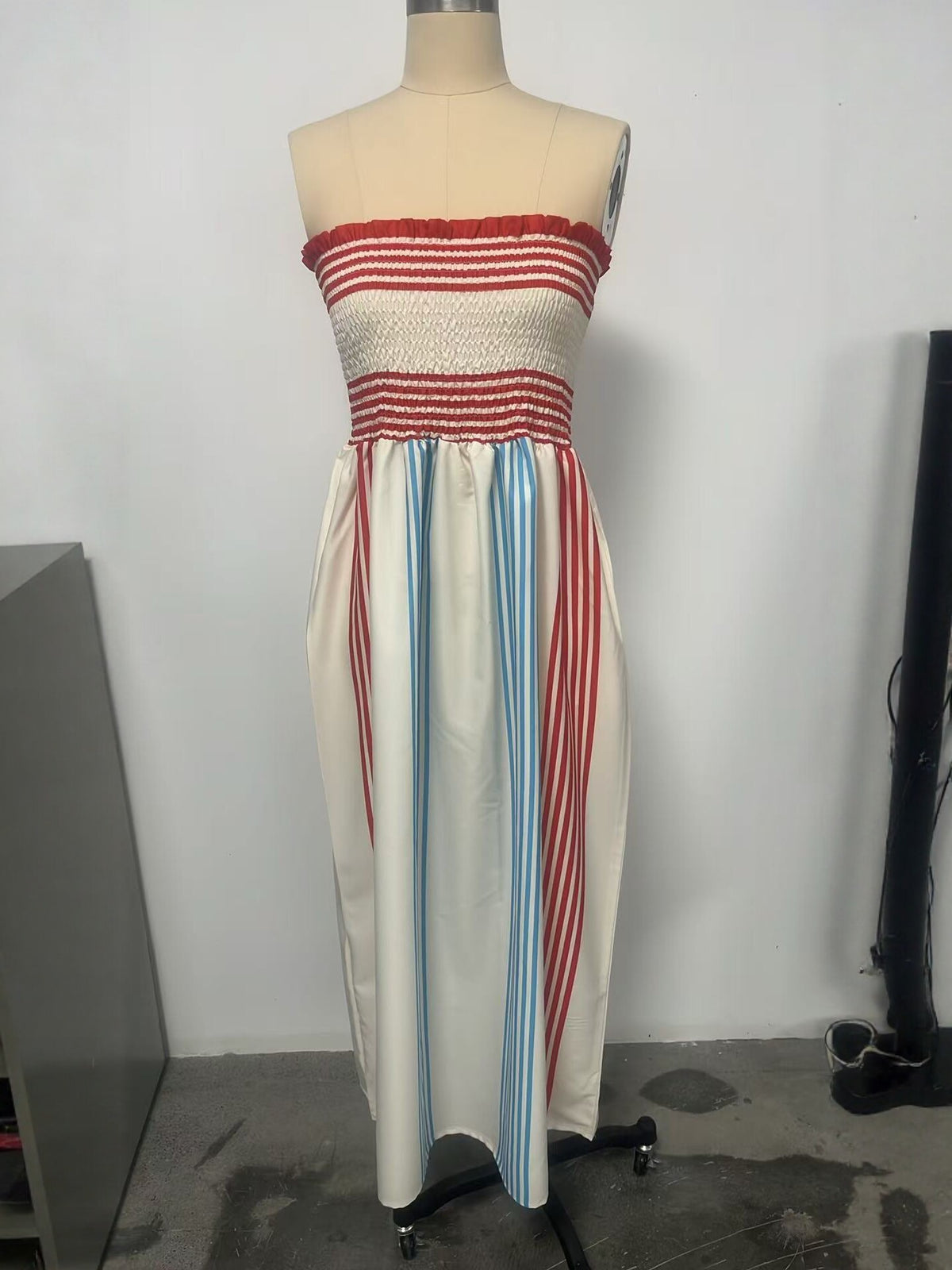 Womens Striped Strapless Dress