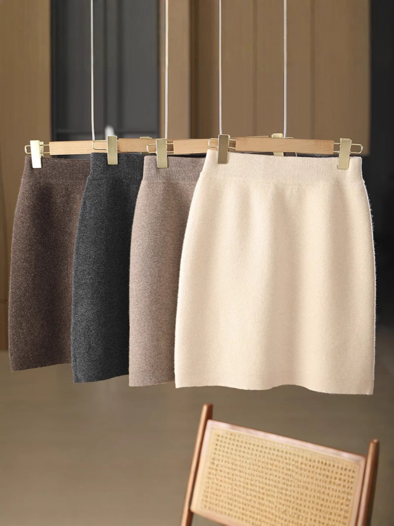 Wool knitted short skirt