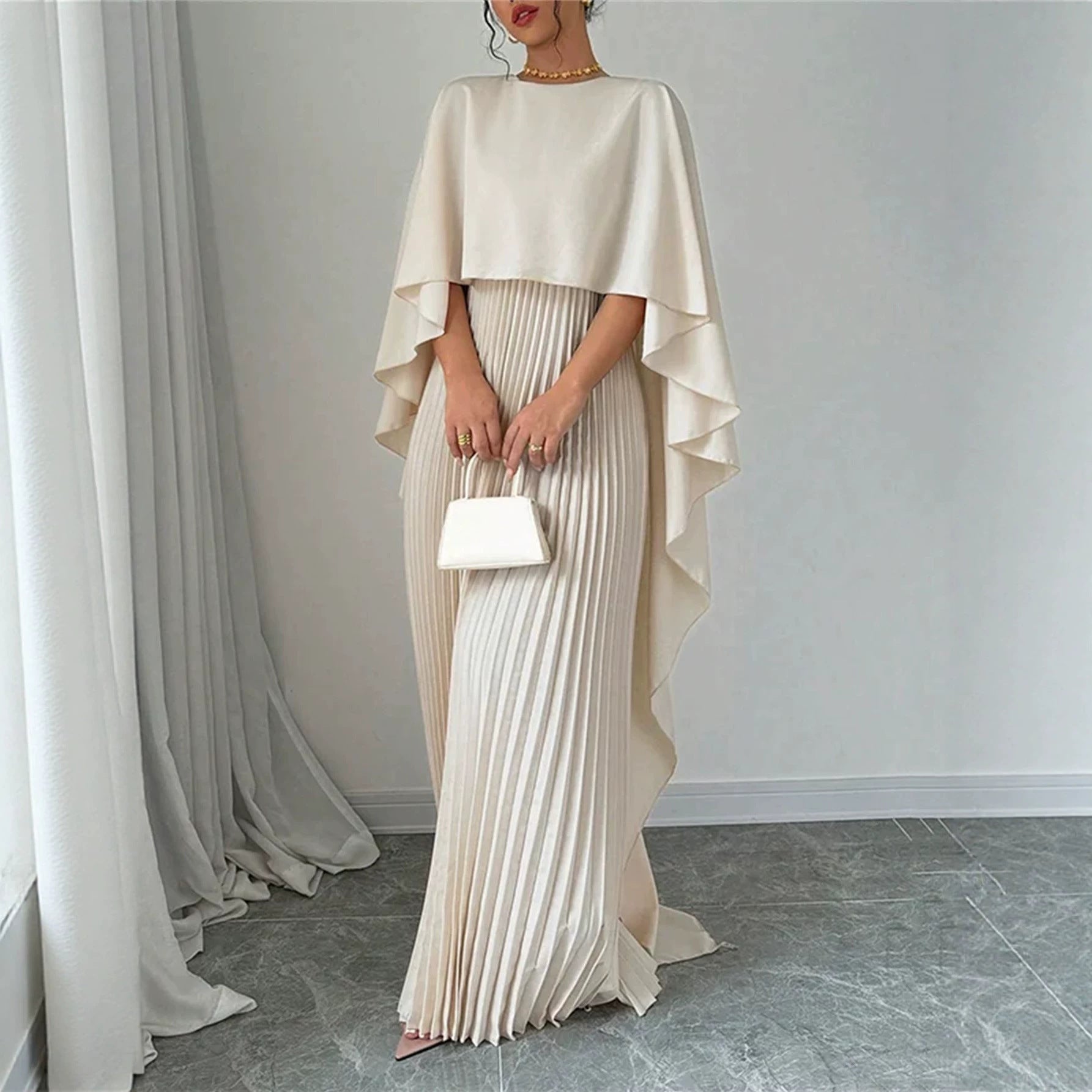 Elegant Batwing Sleeve Pleated Dress